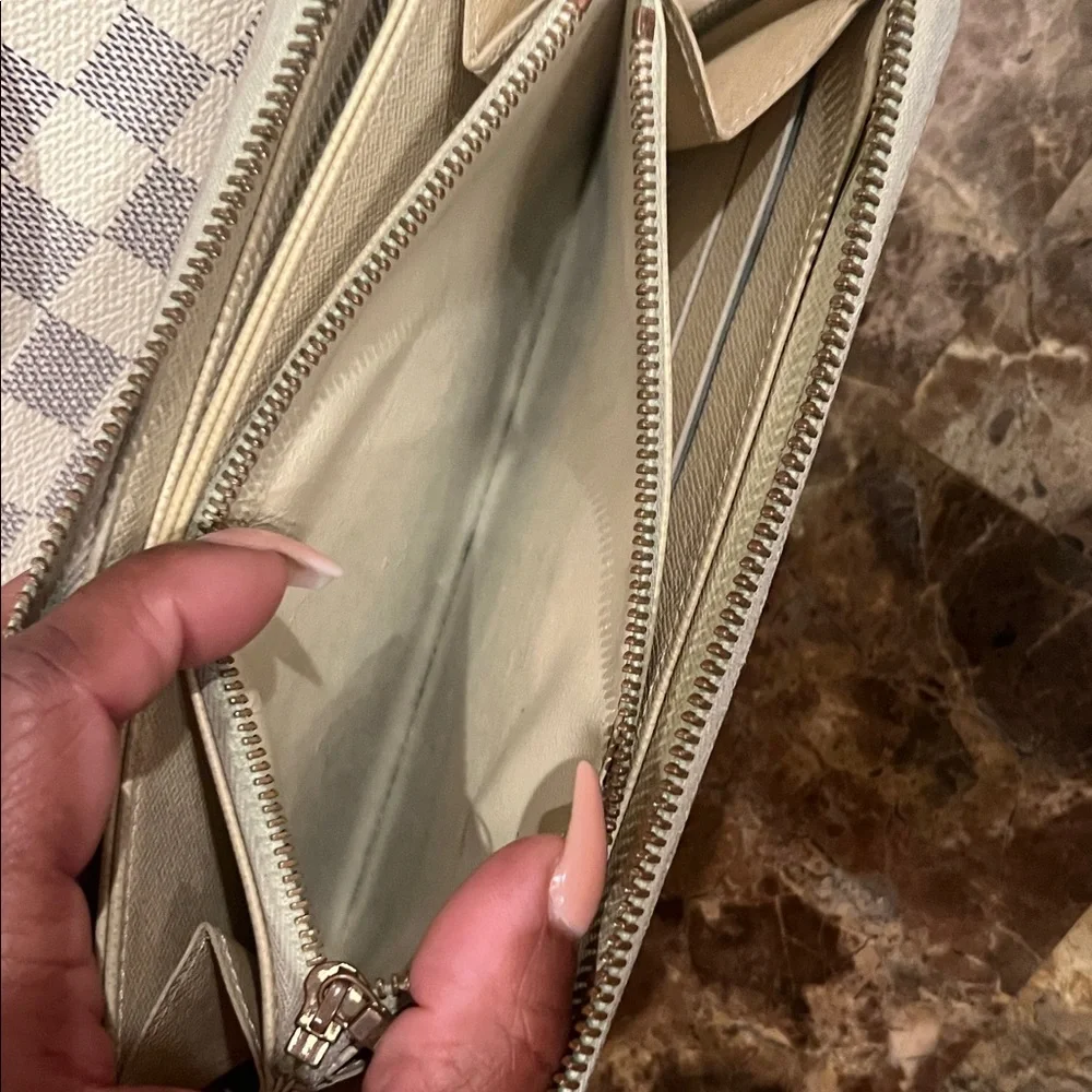 Louis Vuitton Speedy 25 - Picture 13 of 17